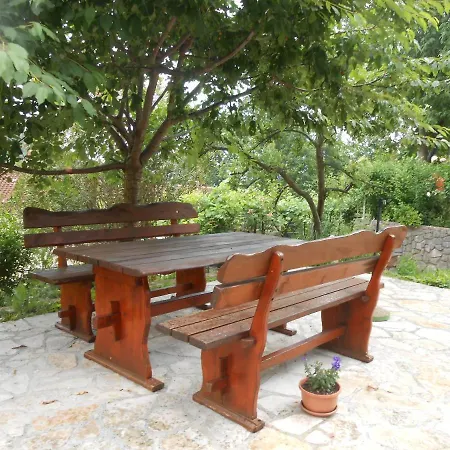 Apartment Vesna *